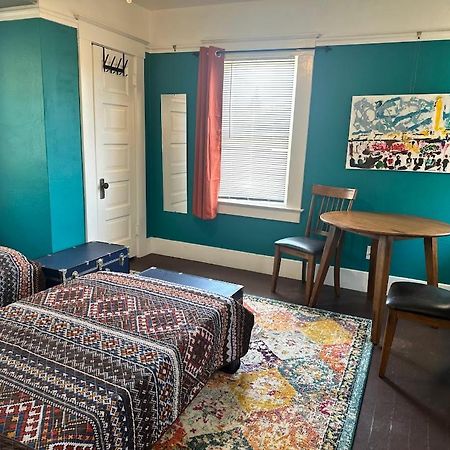 The Good Manor Hostel Fresno Luaran gambar