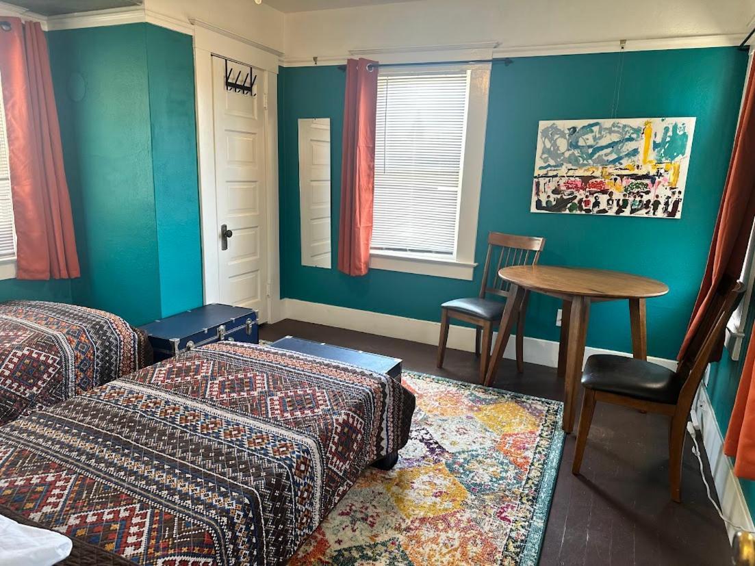 The Good Manor Hostel Fresno Luaran gambar